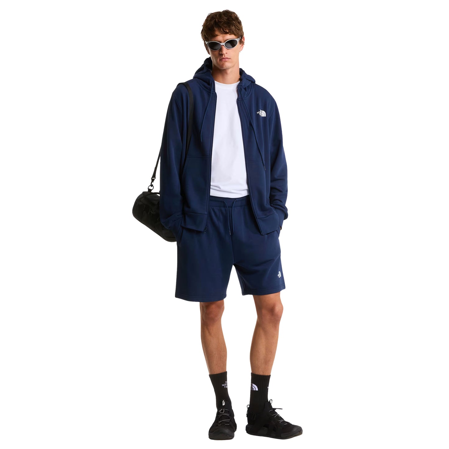 Calções para homem The North Face Simple Dome Light Regular em Summit Navy. Foto da parte da frente, vestidos.