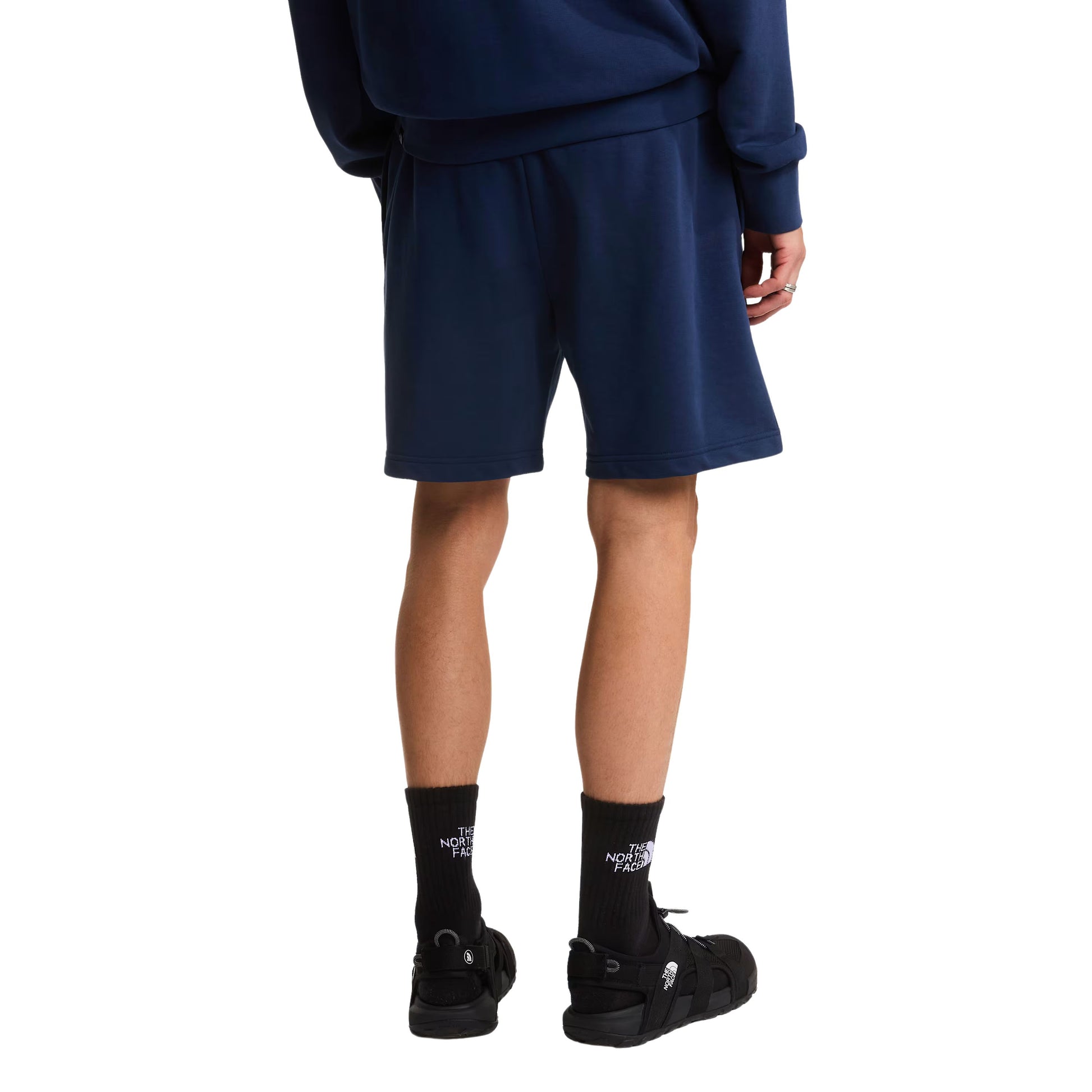 Calções para homem The North Face Simple Dome Light Regular em Summit Navy. Foto da parte de trás, vestidos.