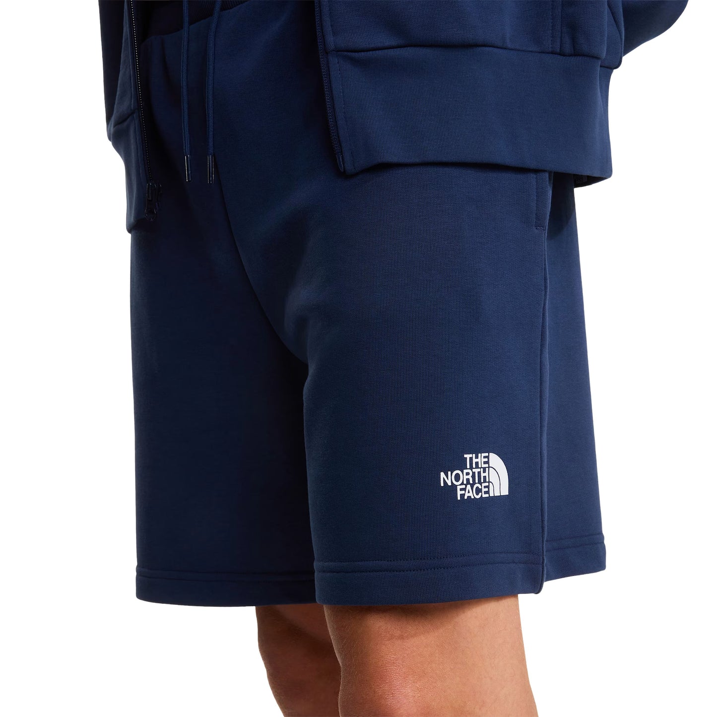 Calções para homem The North Face Simple Dome Light Regular em Summit Navy. Foto de detalhe da parte da frente, vestidos.