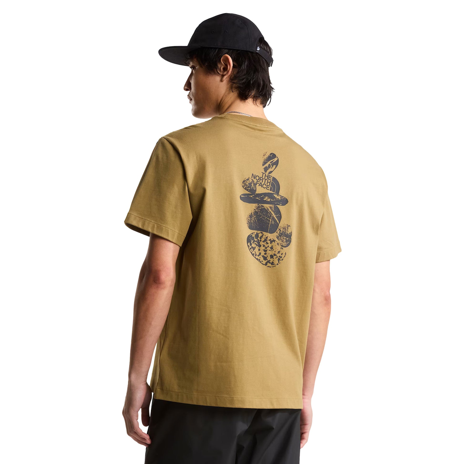 T-Shirt de manga curta para homem The North Face Stones Relaxed Graphic em Cedar. Foto da parte de trás, vestida.