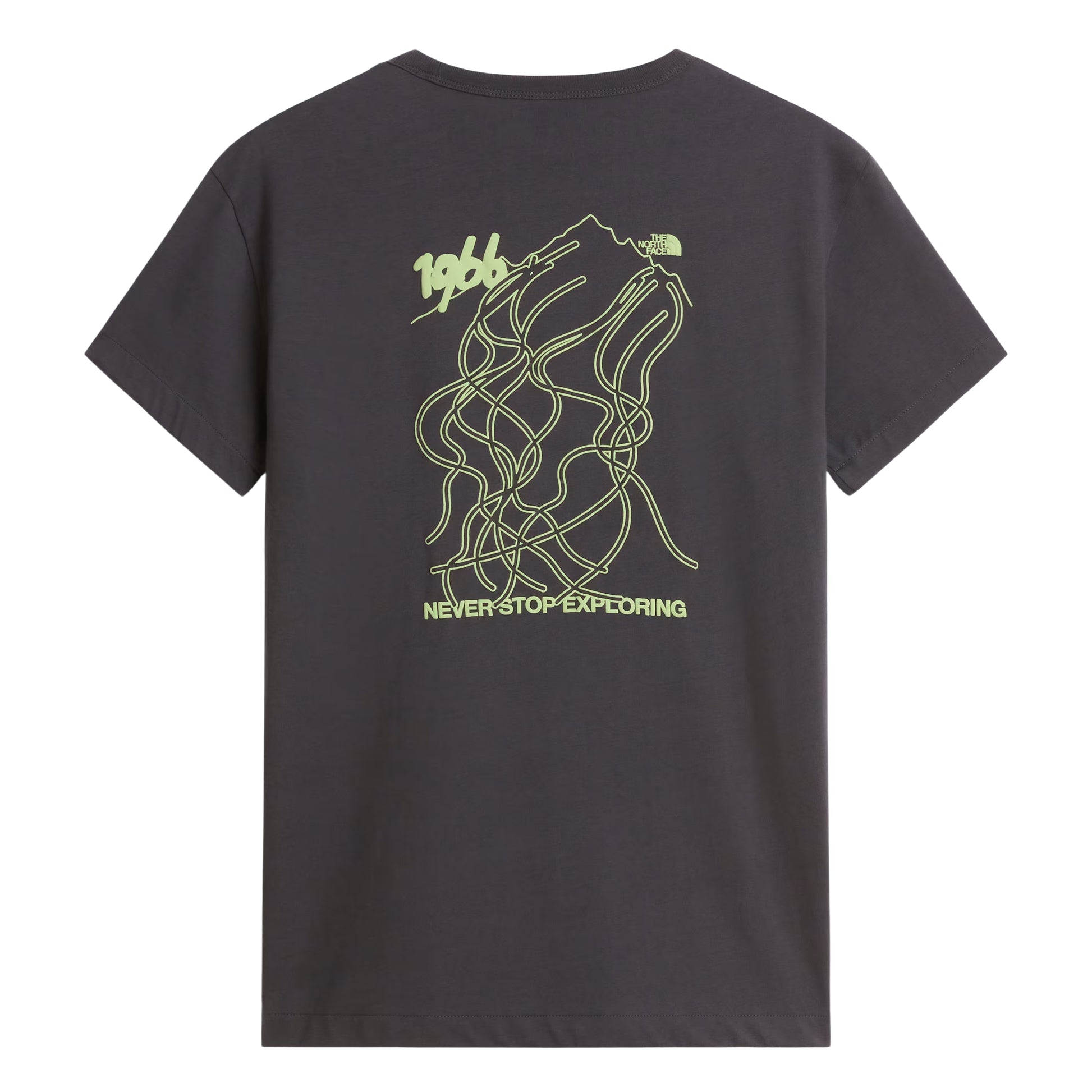 T-shirt unissexo The North Face NSE Slopes Relaxed em Anthracite Grey — vista traseira, produto sem modelo, gráfico NSE Slopes "1966 Never Stop Exploring" estampado em verde lima nas costas, ilustração de pistas de ski entrelaçadas e logótipo TNF half-dome no canto superior direito visíveis, fundo branco.