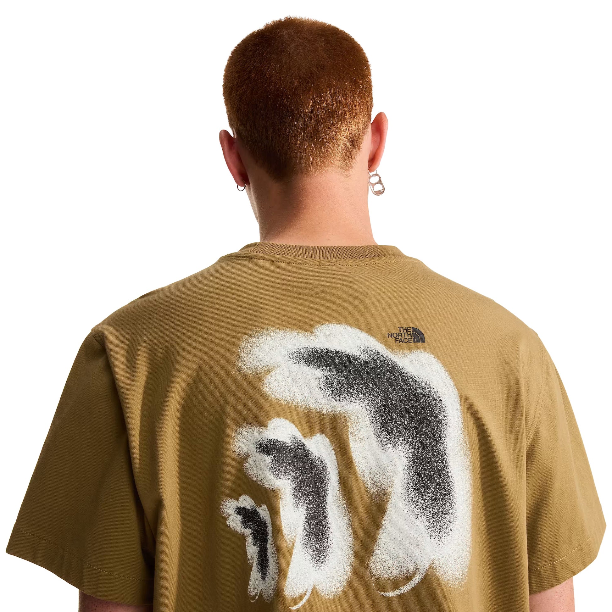 T-Shirt de manga curta para homem The North Face 1966 Half Dome Relaxed em Cedar. Foto de detalhe da parte de trás, vestida.