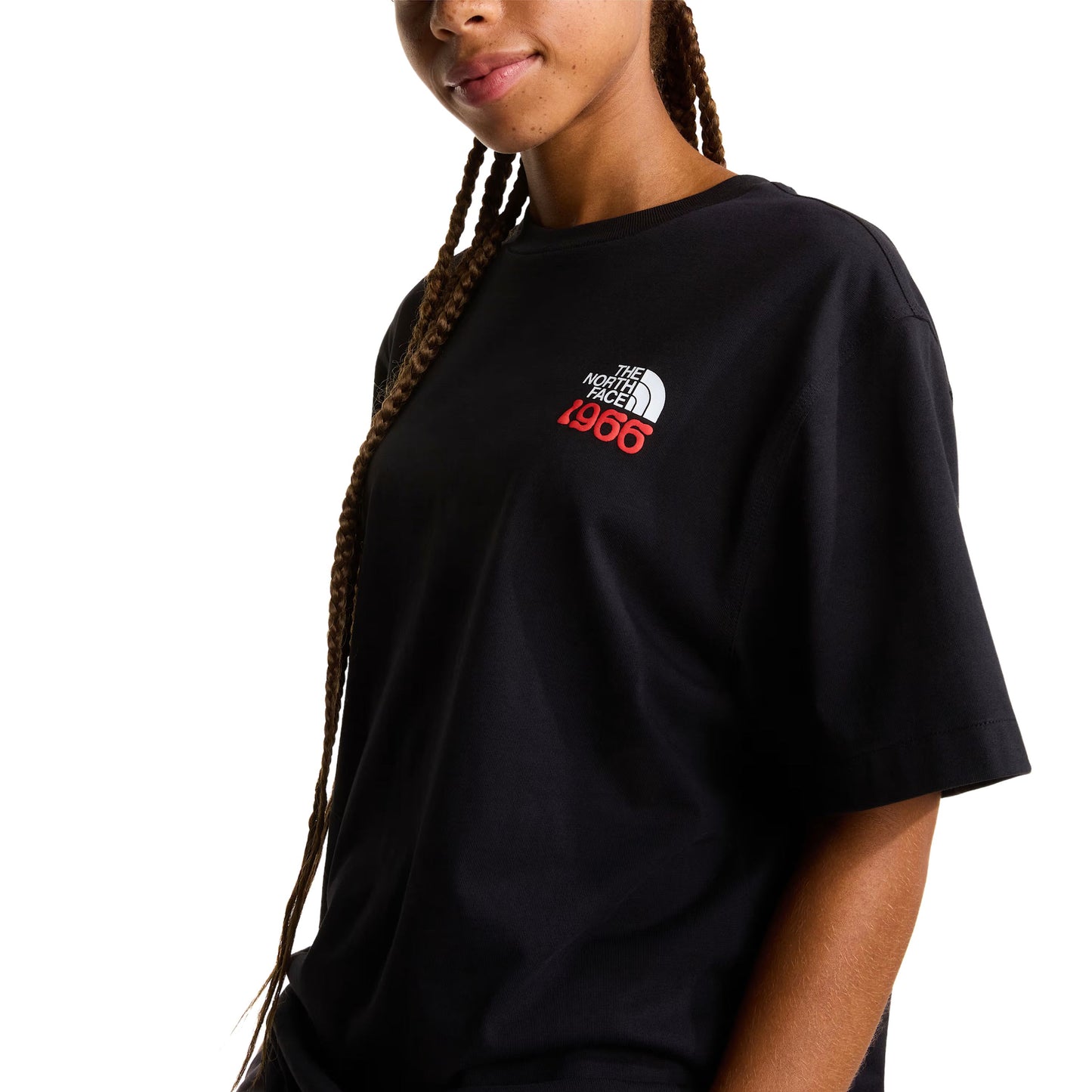 T-Shirt de manga curta para homem The North Face 1966 Half Dome Relaxed em Preto TNF. Foto de detalhe da parte da frente, vestida.