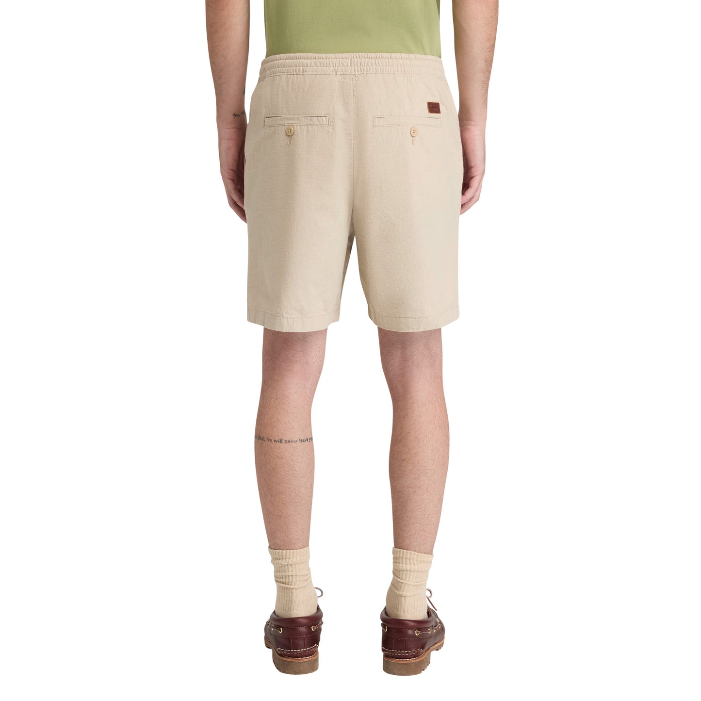 Calções de algodão para homem Timberland Claremont em Safari. Foto da parte de trás, vestidos.