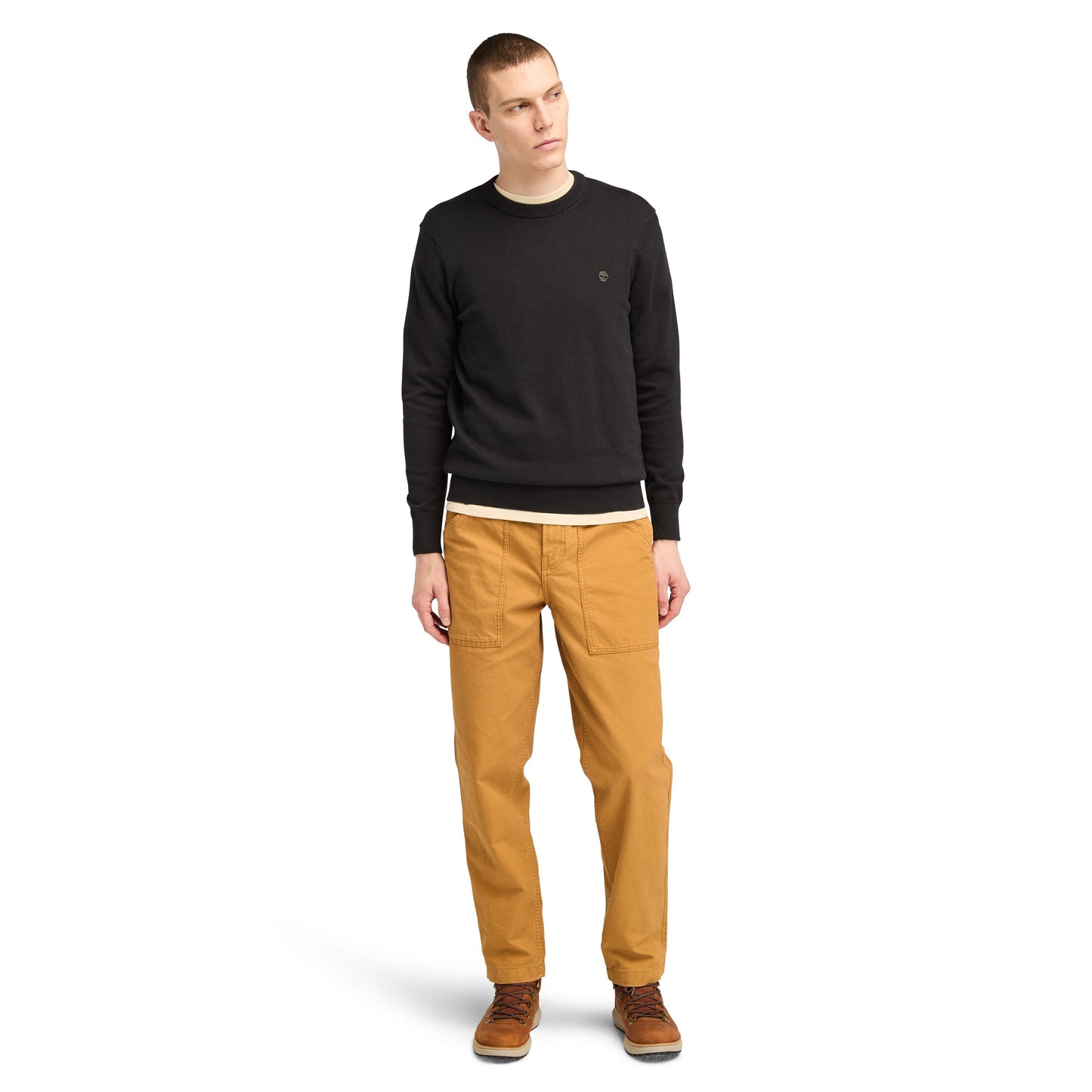 Camisola de malha de algodão para homem Timberland Williams River em Preto/Pavement. Foto da parte da frente, vestida.