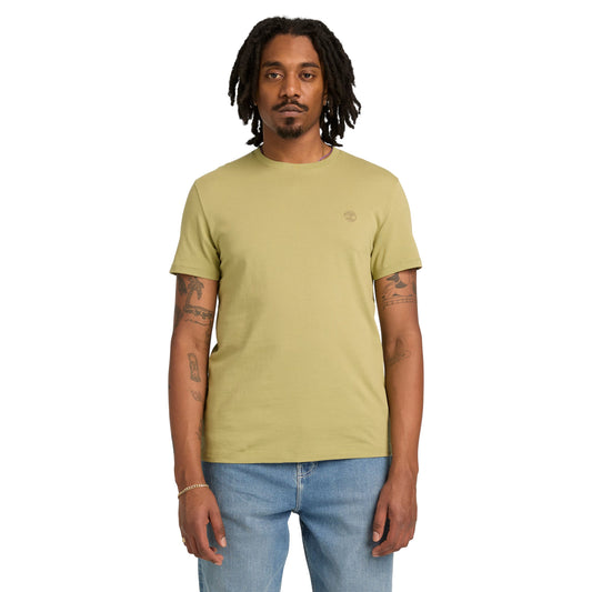 T-Shirt de manga curta para homem Timberland Dunstan River em Sage. Foto da parte da frente, vestida.