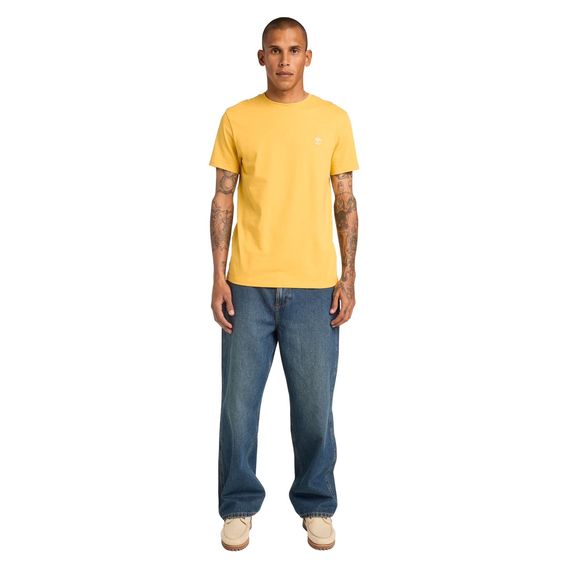 T-Shirt de manga curta para homem Timberland Dunstan River em Yolk Yellow. Foto da parte da frente, vestida.
