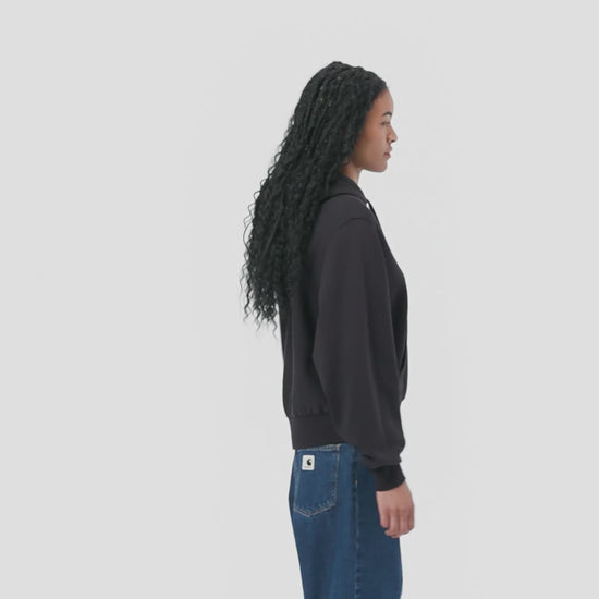 Sweat com carapuço para mulher Carhartt WIP W' American Script em Preto. Video da sweat vestida.