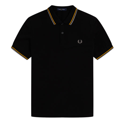 Fred Perry Twin Tipped Fred Perry Shirt Black/Golden Hour/Concrete. Foto da parte da frente.