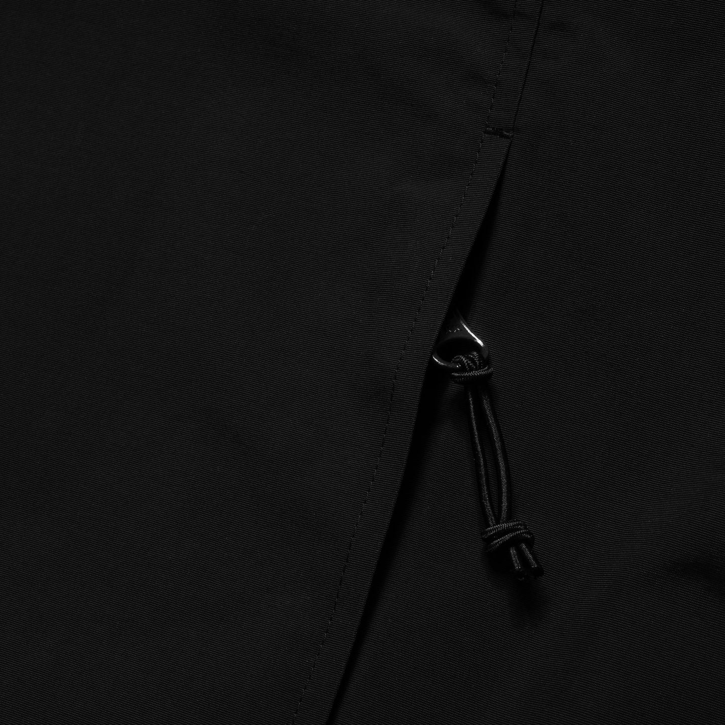 Carhartt WIP Nimbus Pullover Black. Foto de detalhe do fecho.